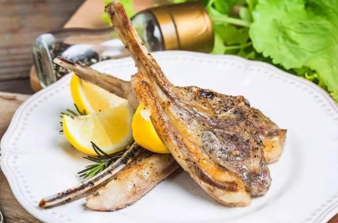 高大上！这家7星酒店自助餐回头率高达85%?据说成都的吃货都来过