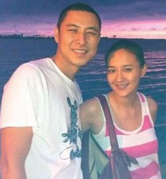 何妤玟：路人粉丝成老公，做缩阴手术被骂，如今离婚同居做朋友