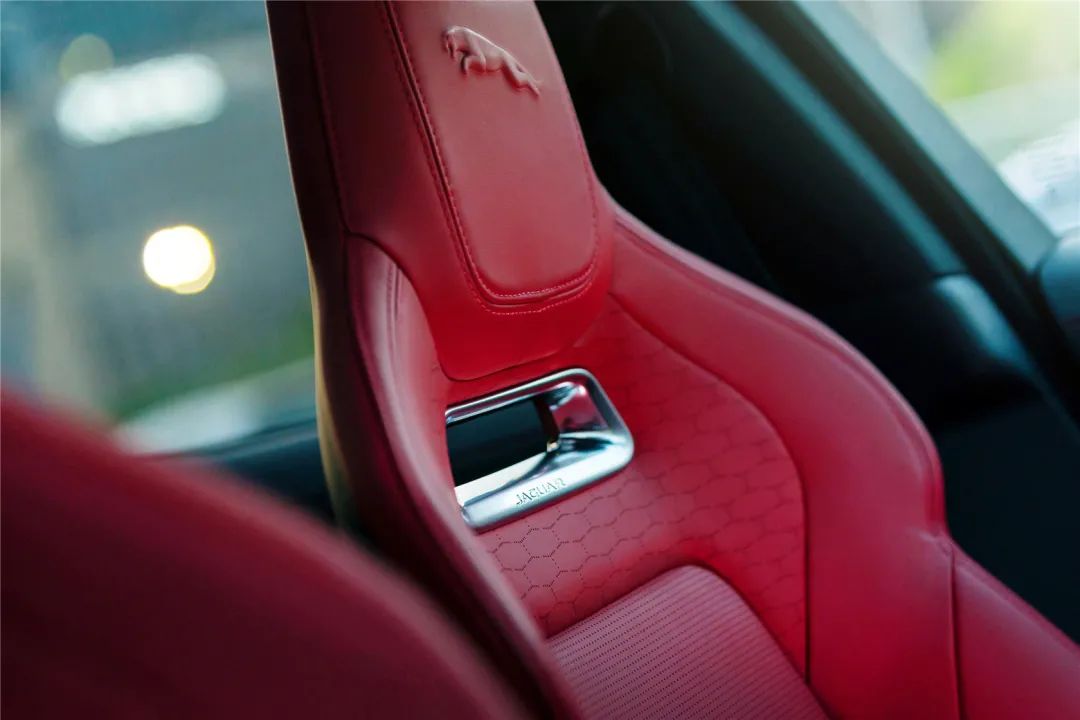 捷豹f-pacep250r-dynamic落地价,2020捷豹f-pace与glc260l4matic