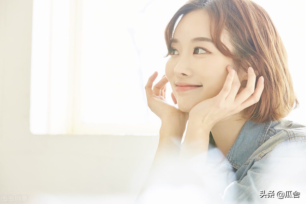 她离开了深爱她的男人