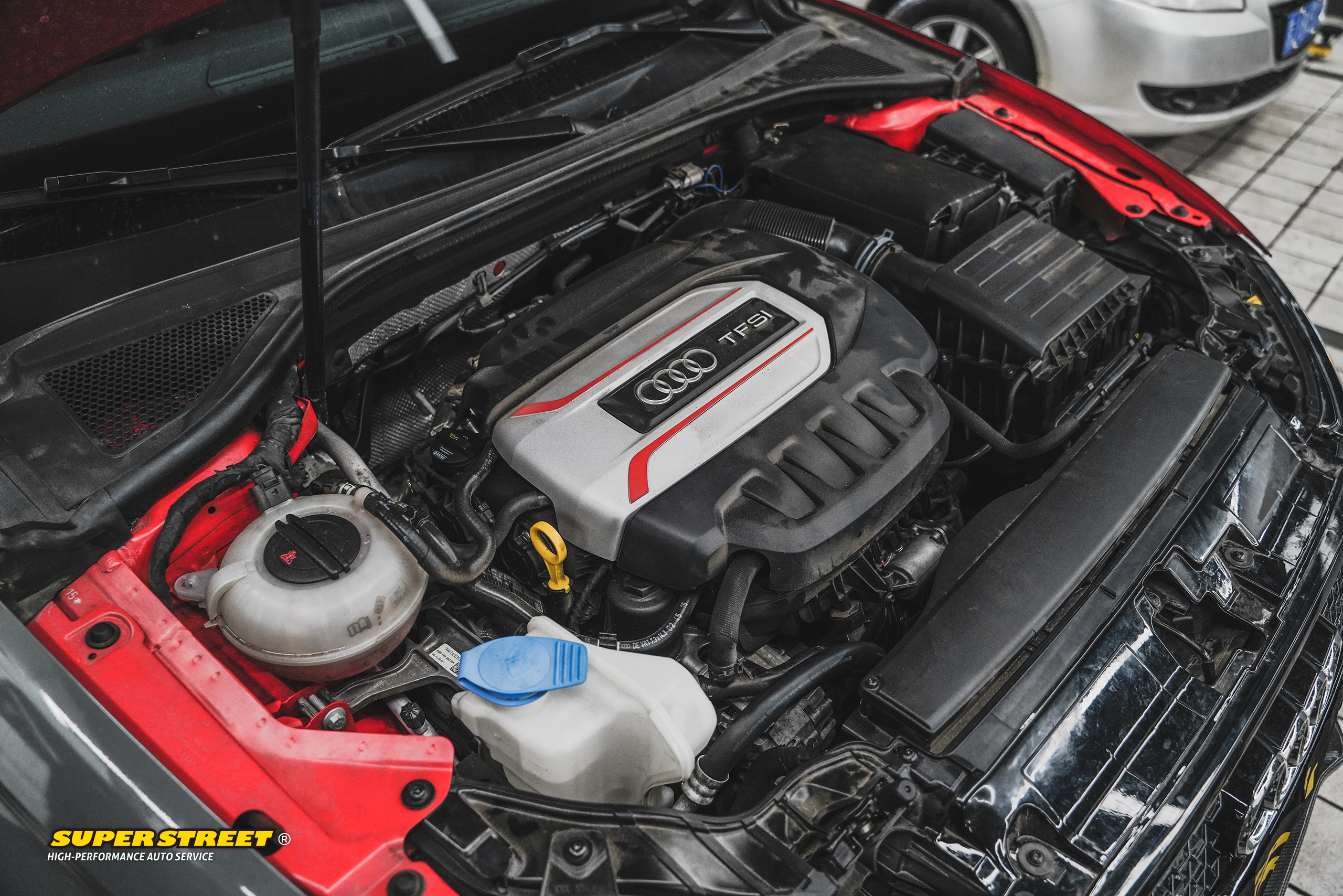 奥迪s3绞牙避震效果图,奥迪s3改装大涡轮