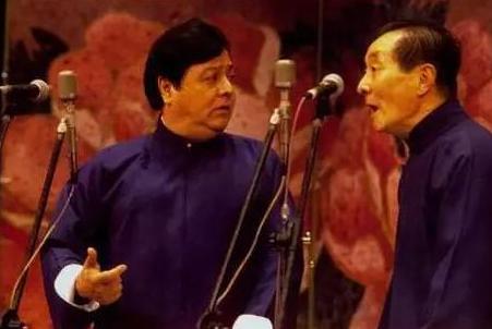 李金斗被敲诈视频,给李金斗洗脚的李金斗