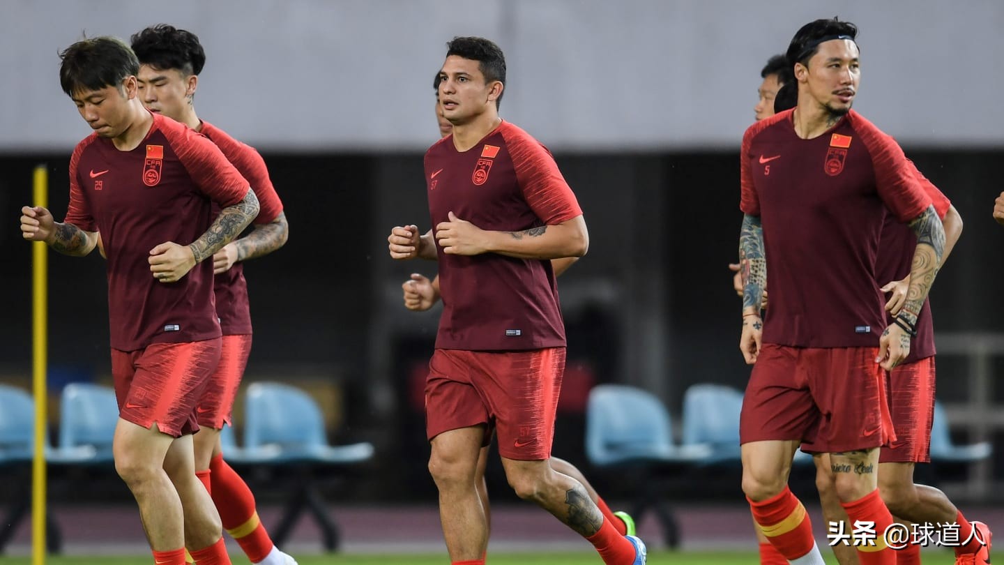 国足集训李铁将征召最强阵容,李铁国足归化最新消息