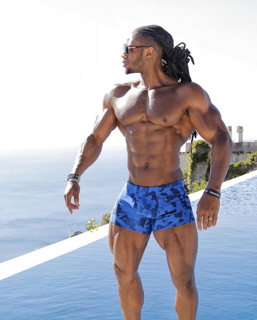 肚子上八块腹肌,肚子上的赘肉怎么练腹肌