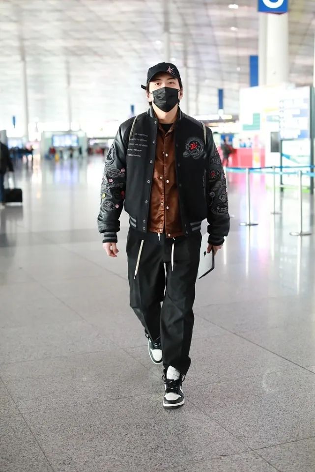 鐜嬪ぇ闄哸j1澶瑰厠,妫掔悆鏈嶆惌閰峚j1鏈夊濂界湅