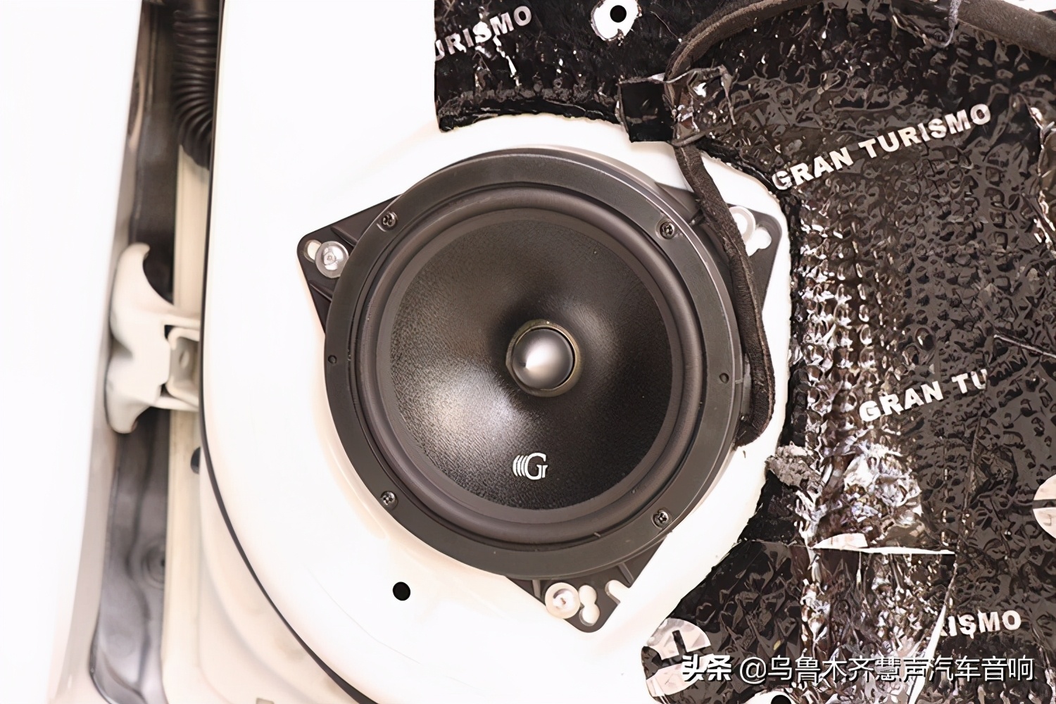 音响改装汽车音响库尔勒,慧声汽车音响改装视频