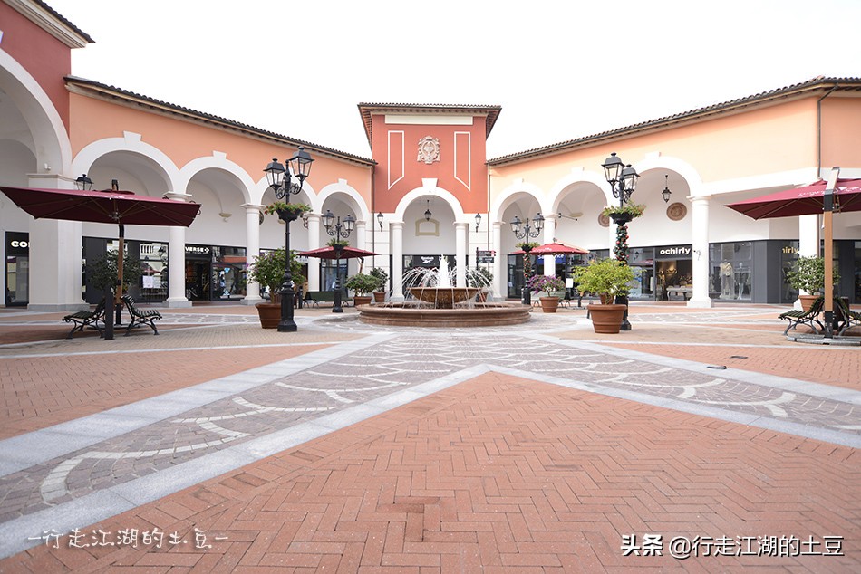 上海佛罗伦萨小镇有哪些奢侈品牌,佛罗伦萨小镇名品奥特莱斯品牌