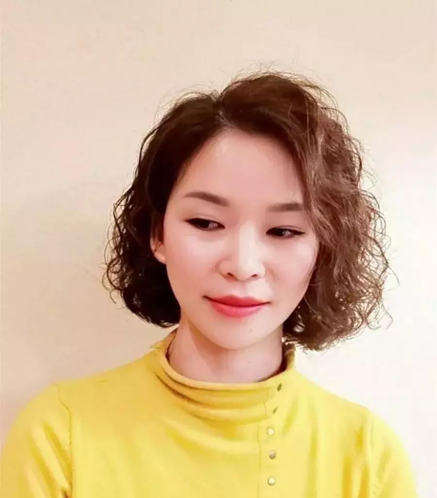 当下最受欢迎的发型100多款,最流行的发型趋势这5种发型必火