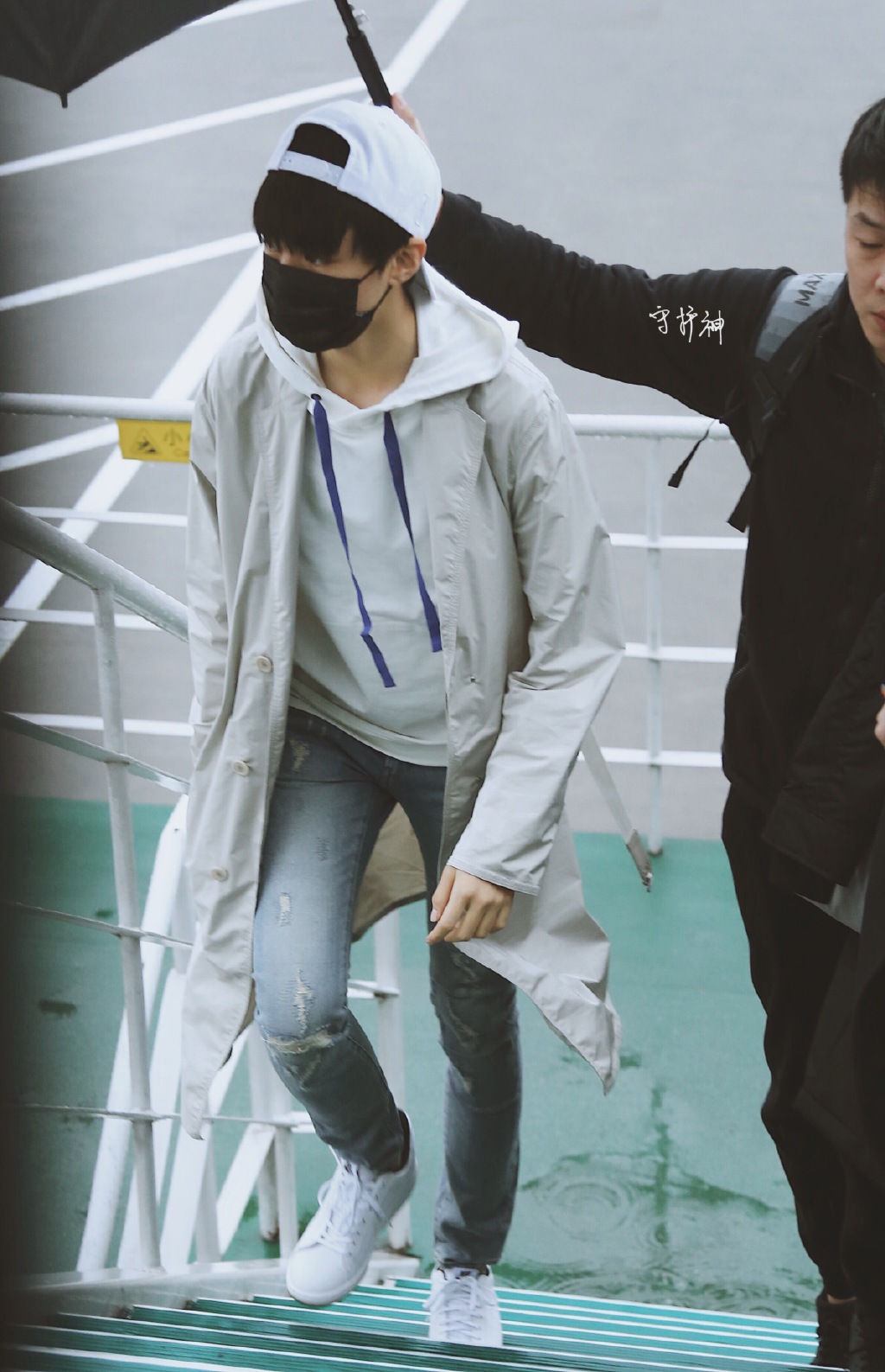 为什么有些人牛仔裤怎么穿都很新,牛仔裤穿对了原来也可以这么时髦