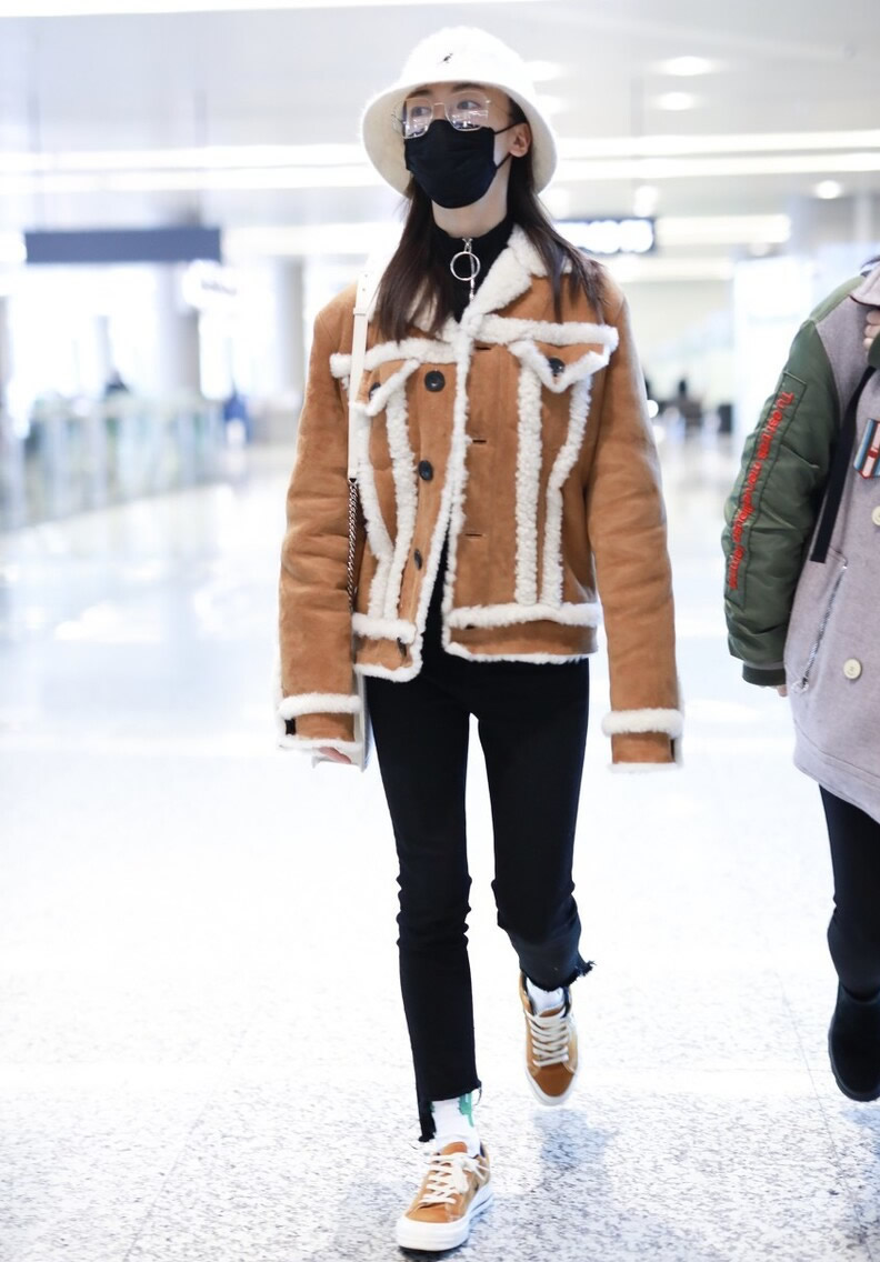 洪欣最新穿衣搭配,洪欣冬装穿搭