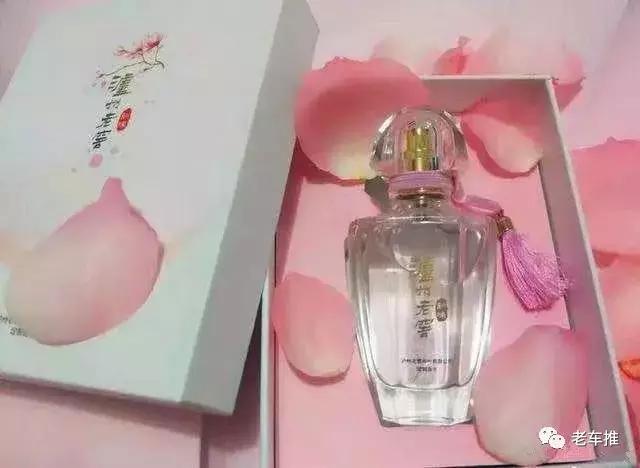 复古老车颜色搭配,时尚与过时的碰撞