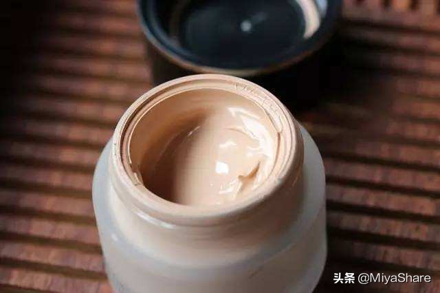 哪款气垫粉底遮瑕保湿,夏天轻薄底妆产品气垫测评