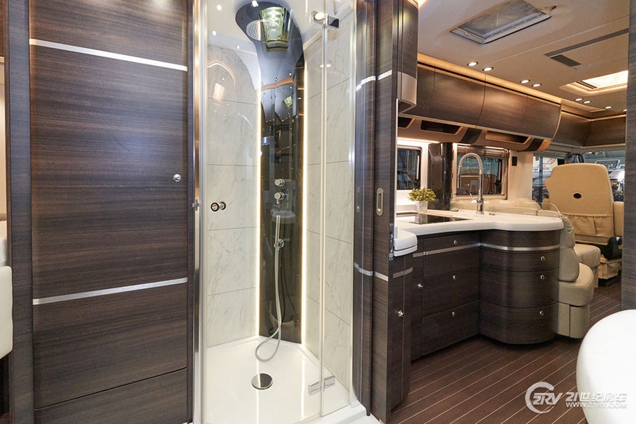 依维柯a型房车二手车,依维柯可拓展房车推荐20-30万左右