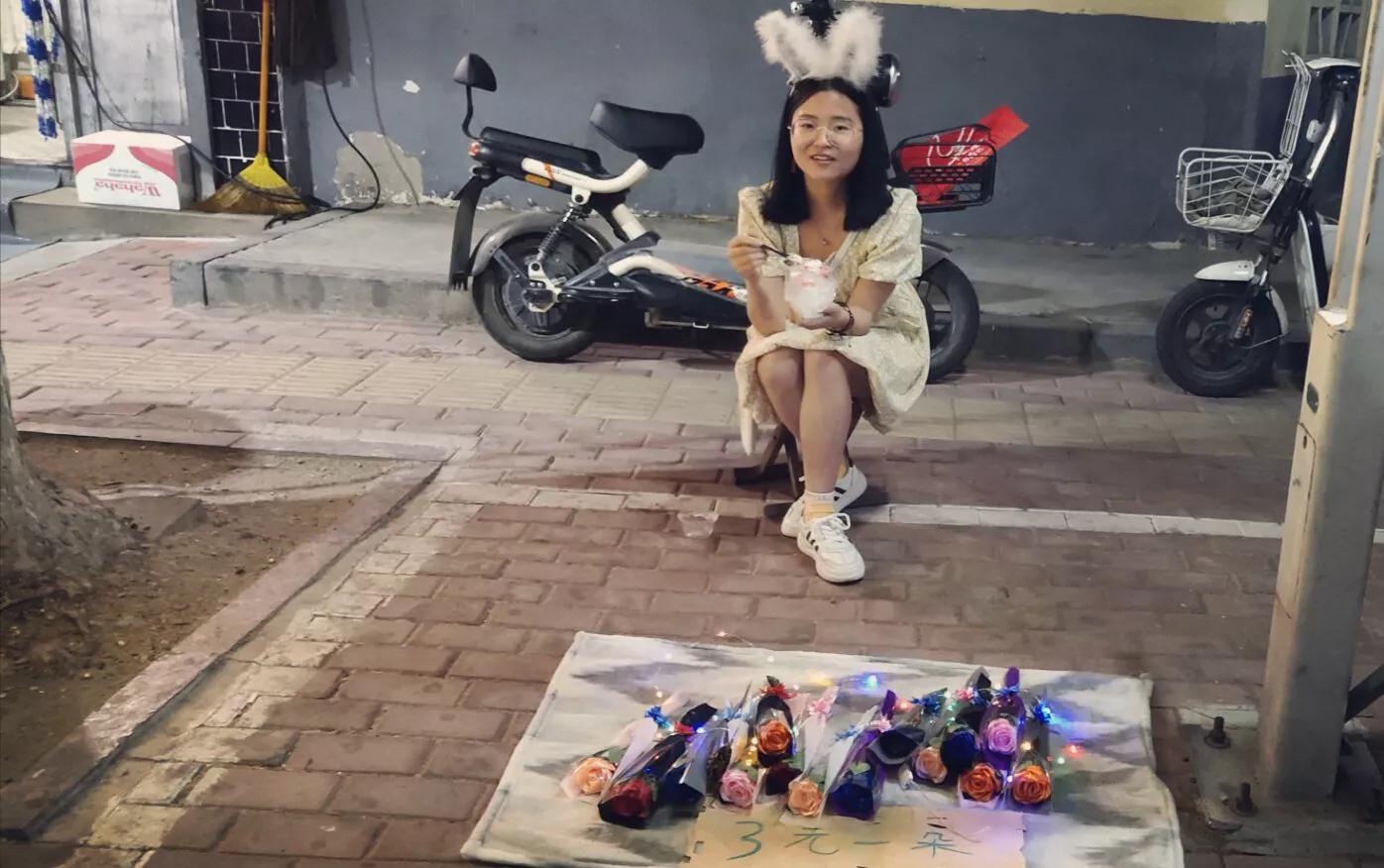 摆夜摊能挣多少钱,摆地摊骗人手法