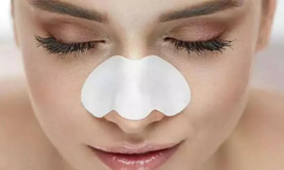 鼻翼大怎么改成小翘鼻,肉鼻头宽鼻翼怎么修成小翘鼻