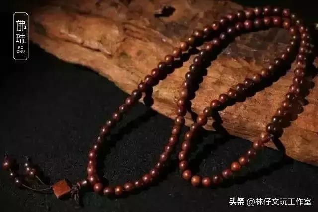 老山檀香手串男士戴多大尺寸,男士戴牦牛角手串多大尺寸的