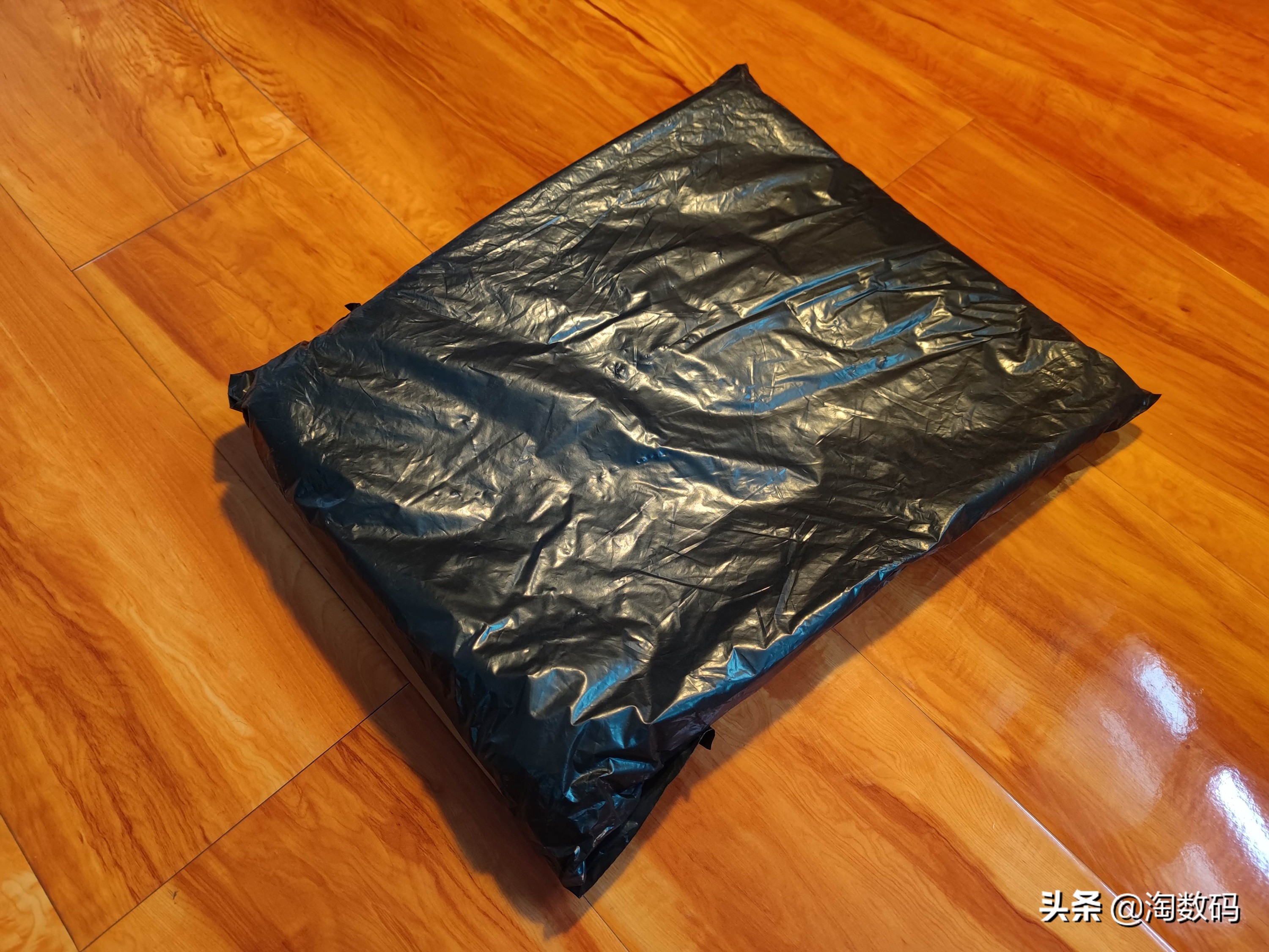 9块9双肩包装载力天花板?廉价国货通勤背包实用性检测+晒单简评