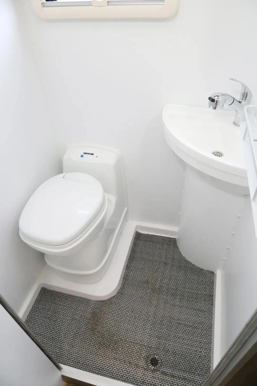 新飞h300轻卡平头房车二手价格,新飞h300房车