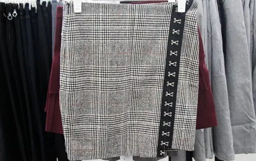 拉夏贝尔品牌特卖全场1折,拉夏贝尔特卖专场