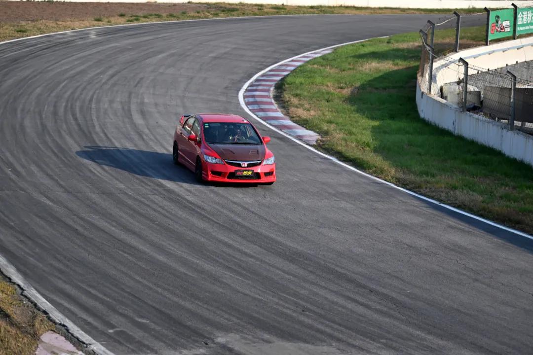 无机械快门的相机,尼康z卡口全画幅相机镜头推荐