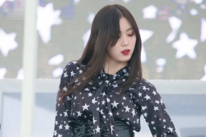 圆脸女生适合哪种发型和图片,分享8款圆脸女生适合的发型图片