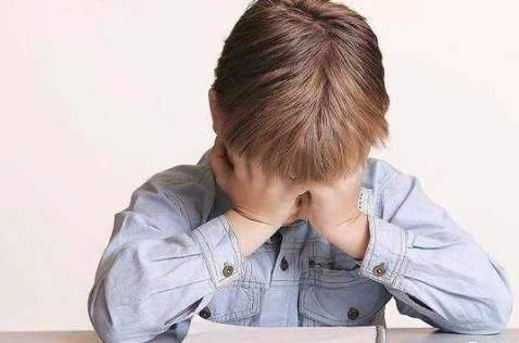 有腋臭被孤立怎么办,女孩腋臭被孤立怎么办