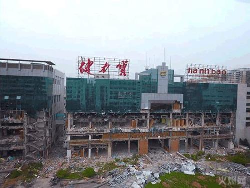 缅怀褚时健,深切缅怀褚老先生完整版