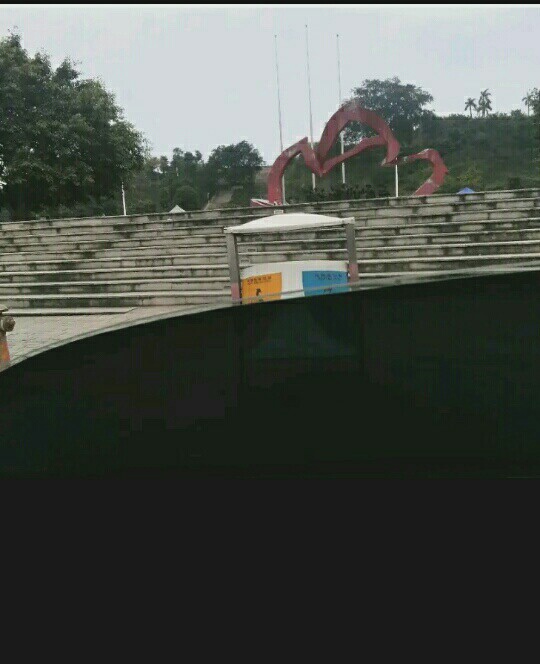 车窗膜透光率多少晚上才能看清,车窗膜透光率多少不影响夜间开车