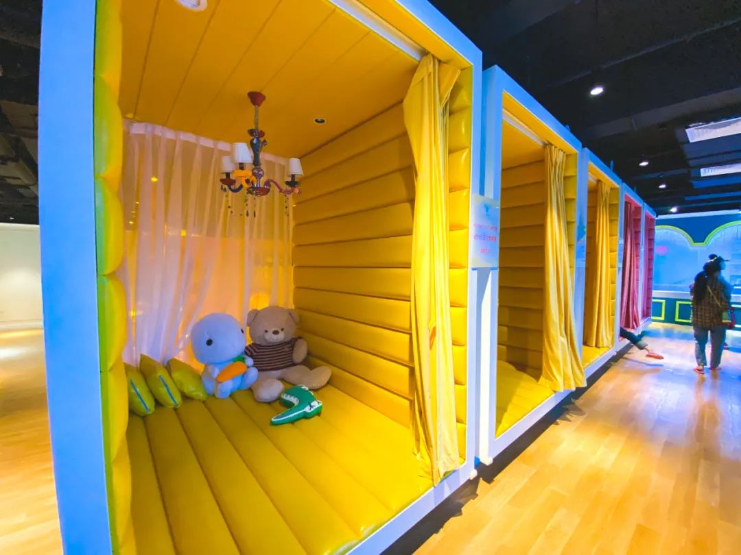 适合大孩子玩的亲子游泳,这家亲子游泳馆真的适合遛娃