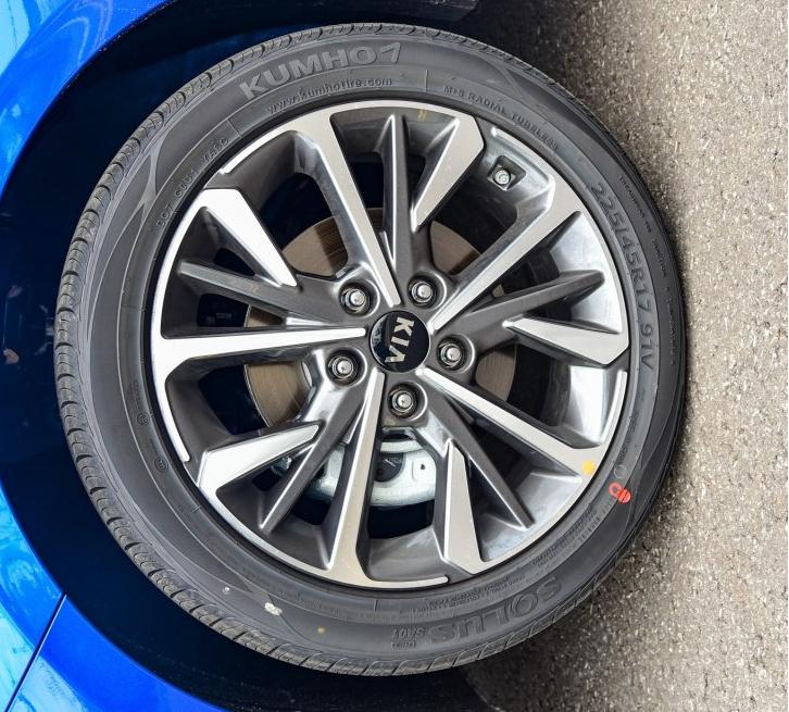 日系车轮胎用的哪个品牌,日系车轮胎哪个型号好用