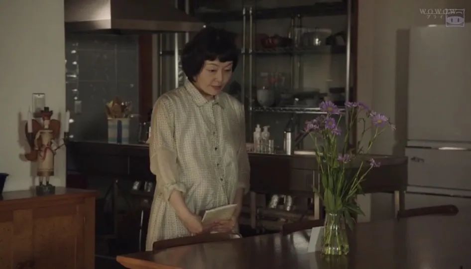 56岁阿姨独居2层别墅，不结婚不生娃，靠另类日式风圈粉无数人