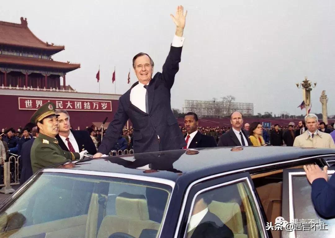 怎样评价老布什和芭芭拉的爱情,老布什和妻子芭芭拉