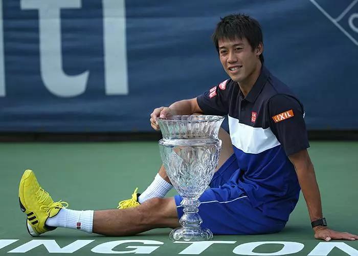 这些动漫你一定都看过,在球场上,即使输了也要一起扛