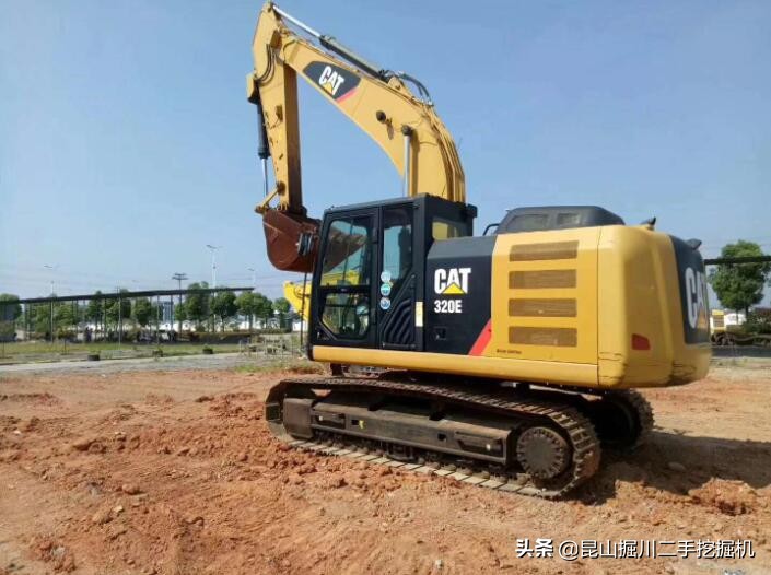 二手进口挖掘机正规平台,港口进口二手挖掘机