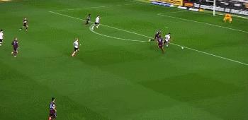 费兰托雷斯任意球破门,费兰托雷斯首秀表现