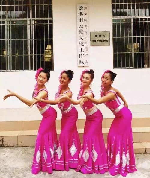 云南民族服饰网,面向全国火爆招商中