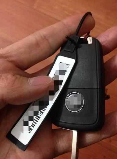 买完新车后，新手无意乱丢的小纸片，竟然值这么多钱