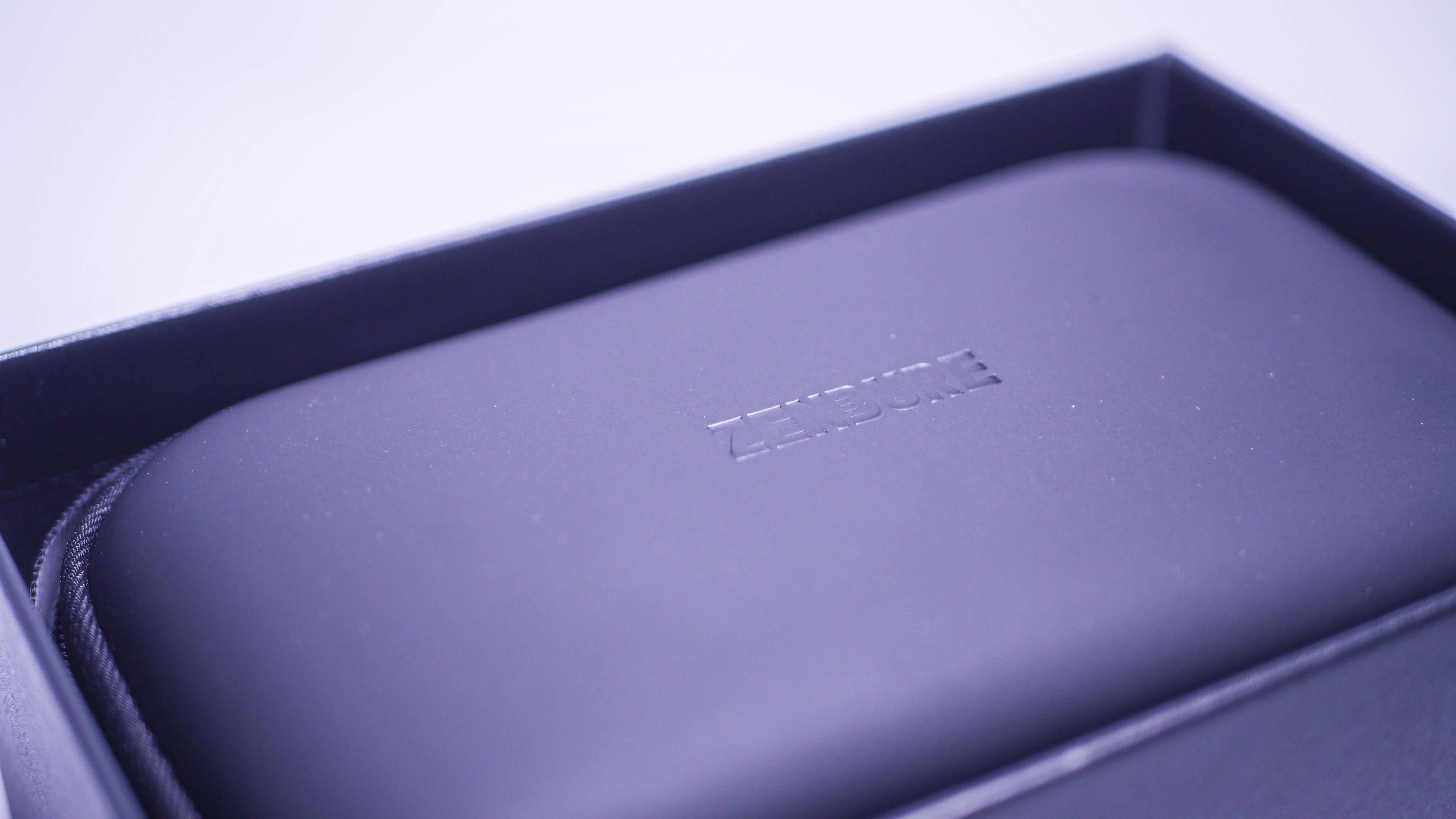 出行好帮手——征拓SuperTankPro超级移动电源