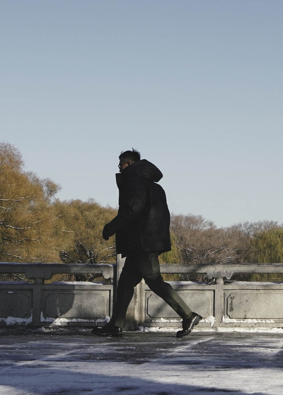 羽绒服选购及穿搭技巧分享,怎么选羽绒服才穿得好看