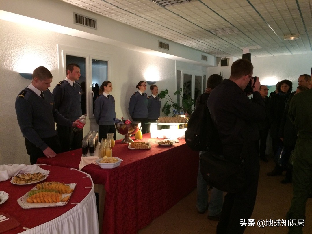 在空军基地旁边住了6年，我都看见了啥？