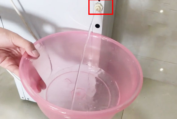 饮水机过滤不干净怎么清洗,饮水机里面的细菌有多少个