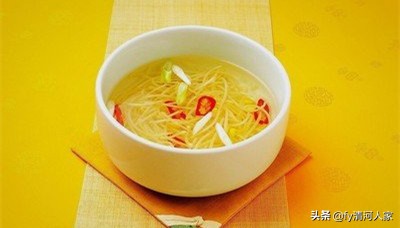 美味的豆芽生长过程,豆芽炒鸡肉的美味做法