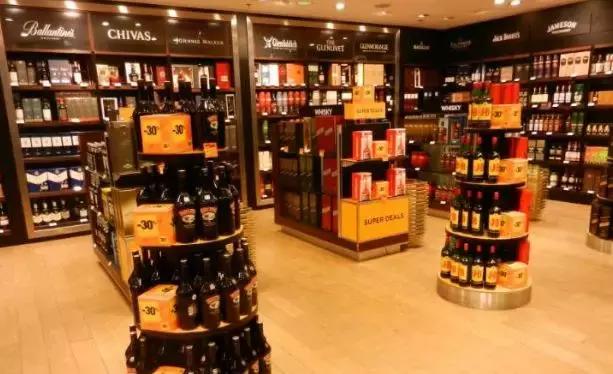 去香港机场免税店必买的十大清单,全球机场免税店攻略