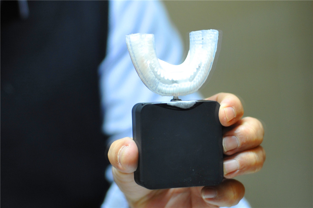 哪款电动牙刷清洁效果好,电动牙刷深层清洁牙齿