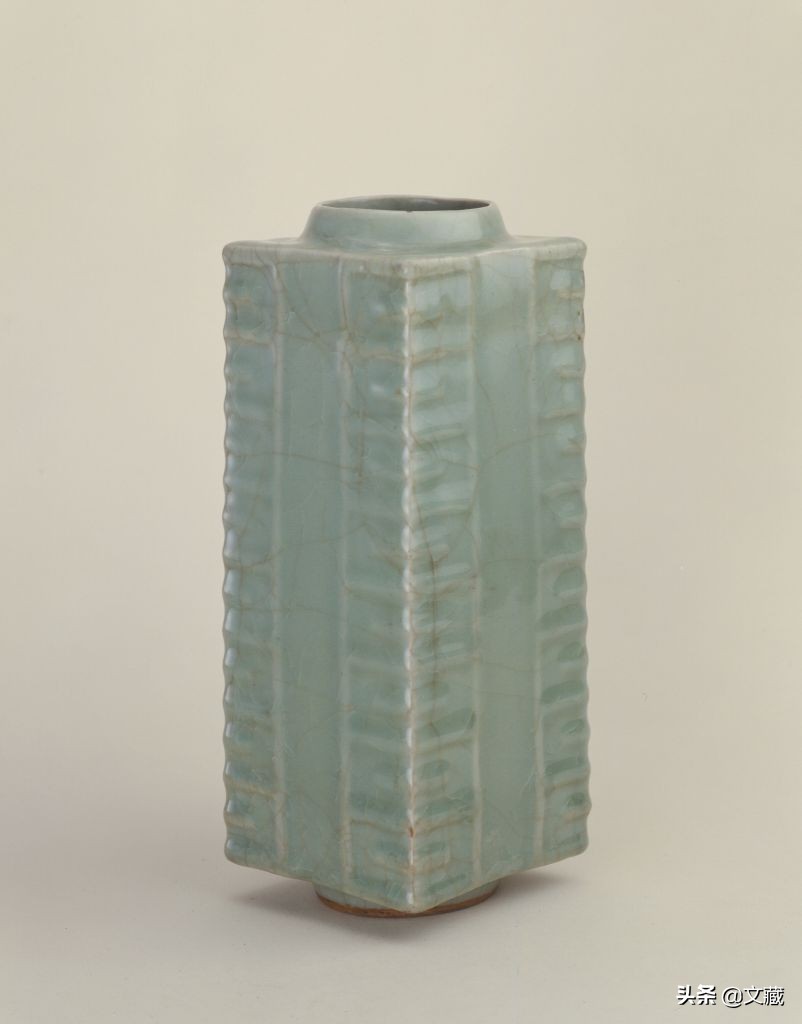 龙泉窑的特点有哪些,龙泉青瓷高峰