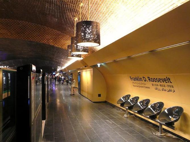 法国地铁脏乱差,法国地铁难闻的味道