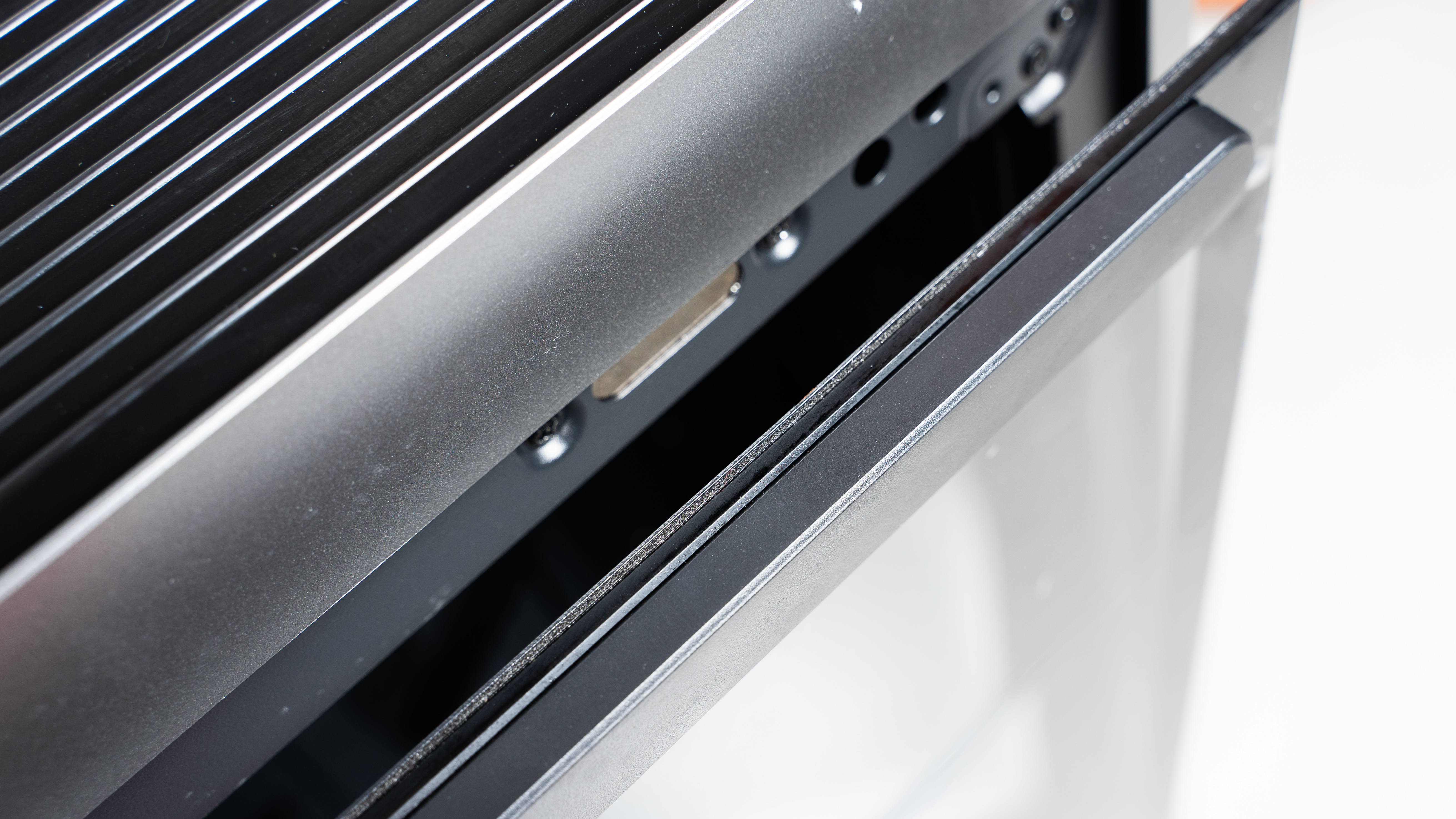 无显卡主机可以装显卡吗,无显卡主机自己怎么装显卡