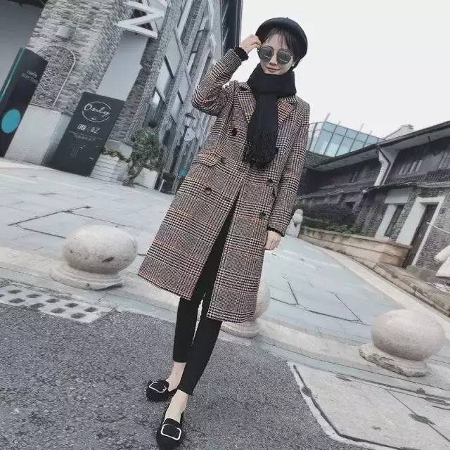 不是我吹，今年毛呢外套确实比貂绒好看，尤其适合小个子女生穿