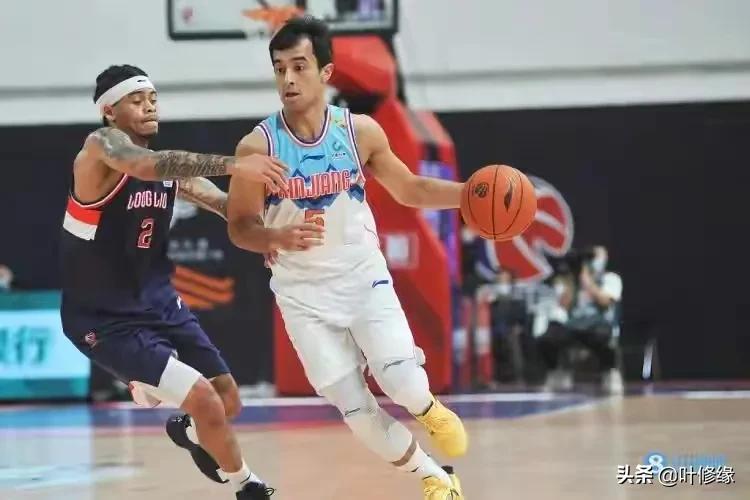 阿的江指导在干嘛,阿尔斯兰替补首发