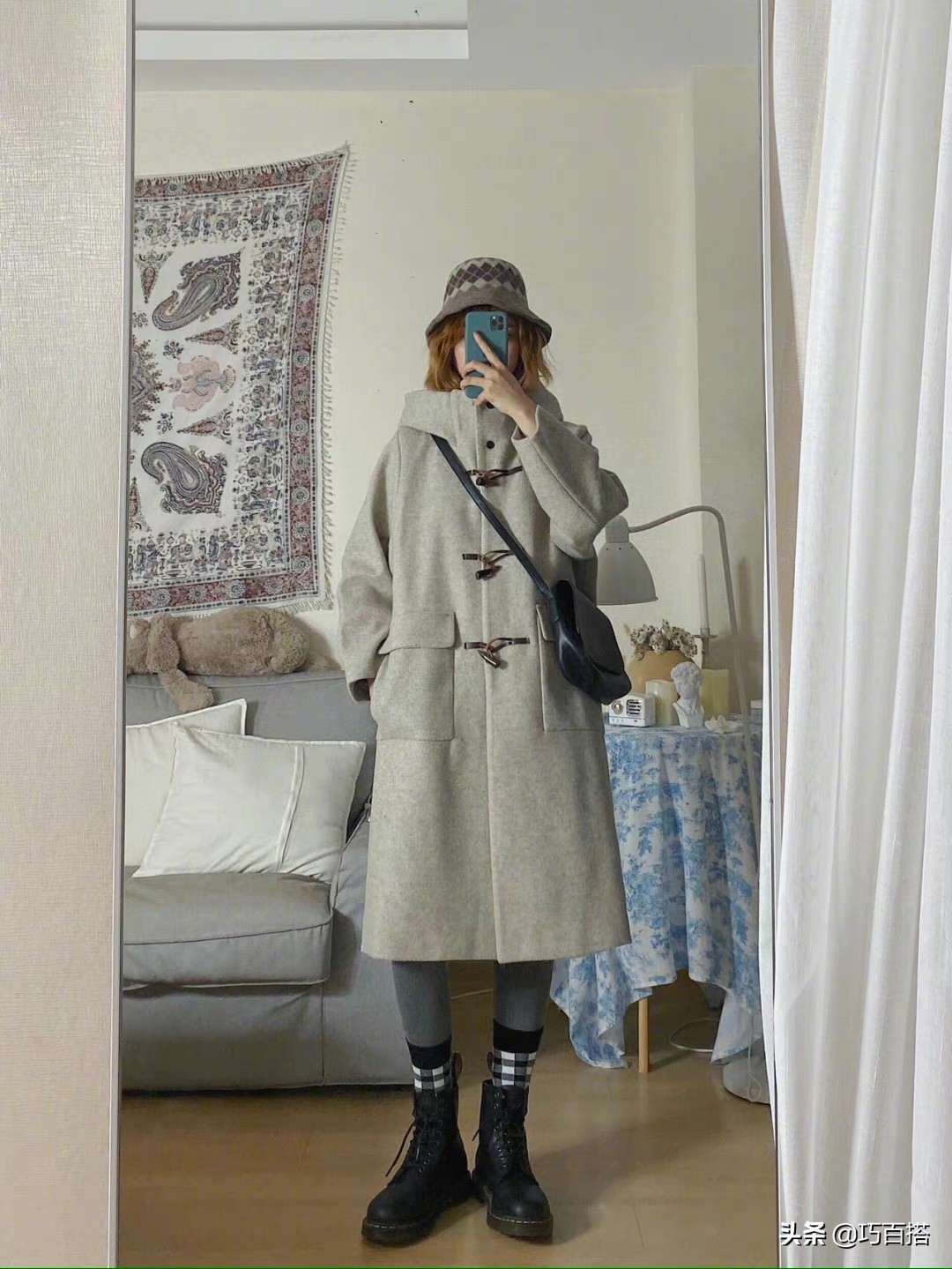 一双白色马丁靴冬天多种穿搭,有一双马丁靴该怎么搭配呢